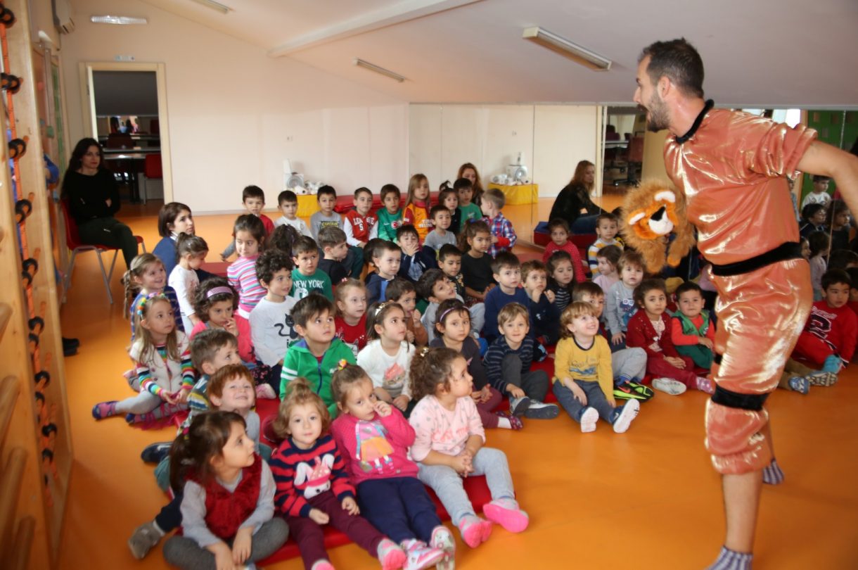 OKULUMUZDA TİYATRO