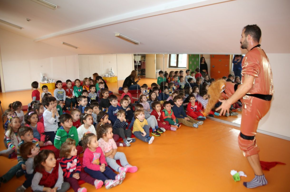 OKULUMUZDA TİYATRO