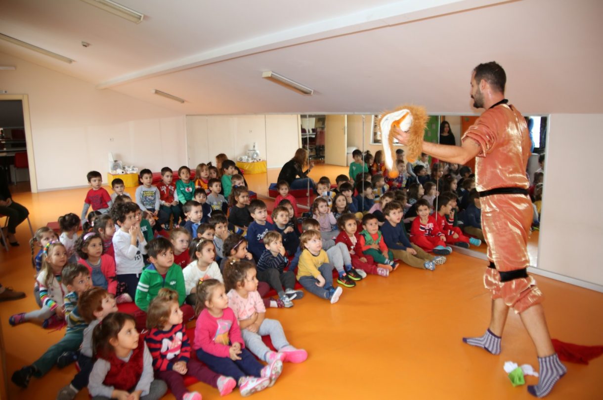 OKULUMUZDA TİYATRO