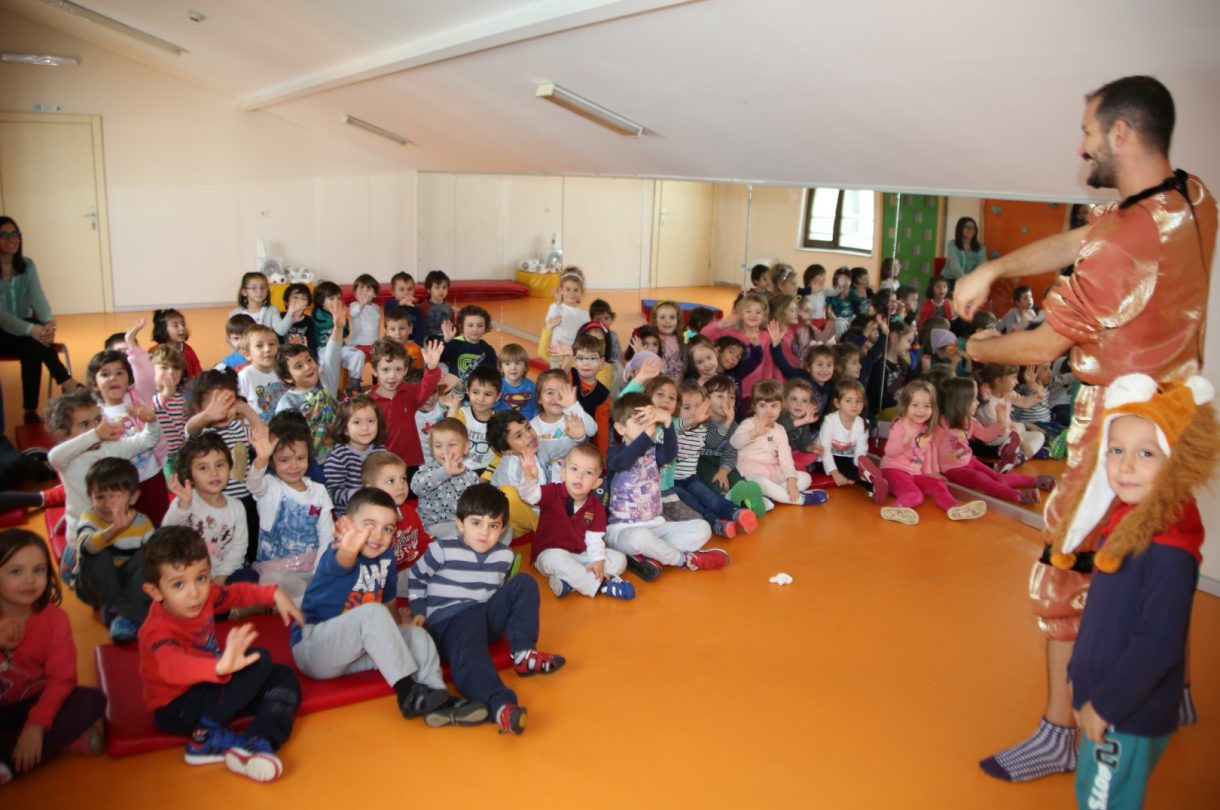 OKULUMUZDA TİYATRO