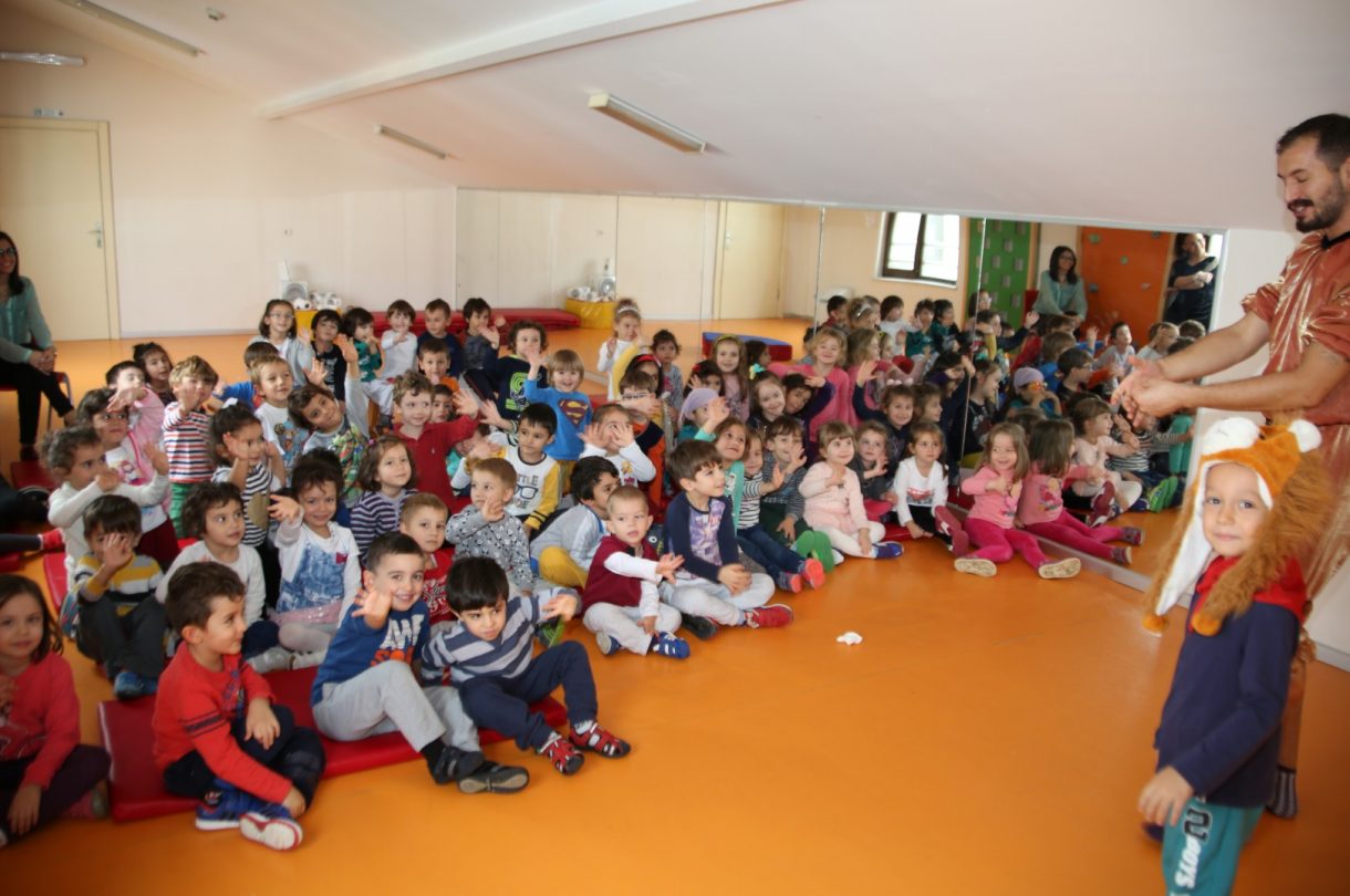 OKULUMUZDA TİYATRO
