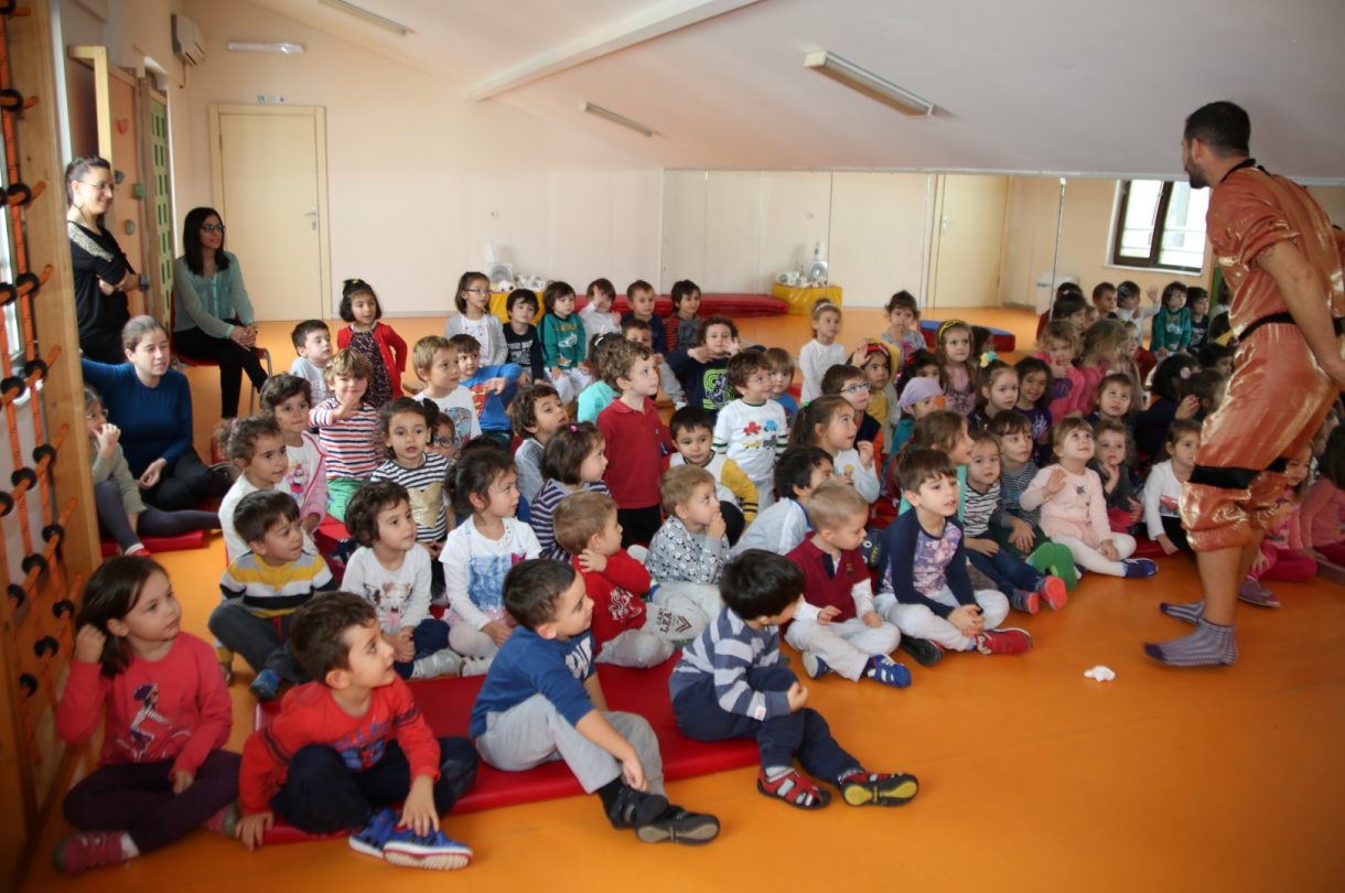 OKULUMUZDA TİYATRO