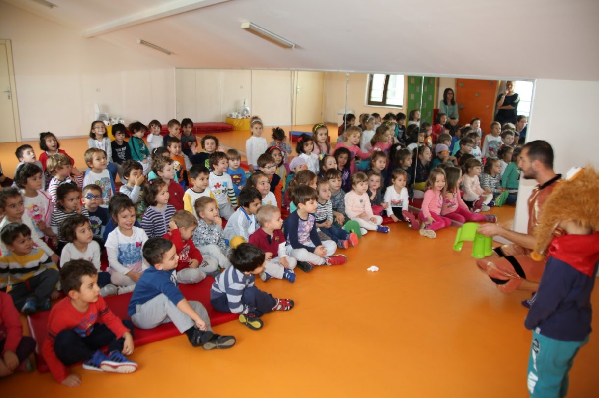 OKULUMUZDA TİYATRO