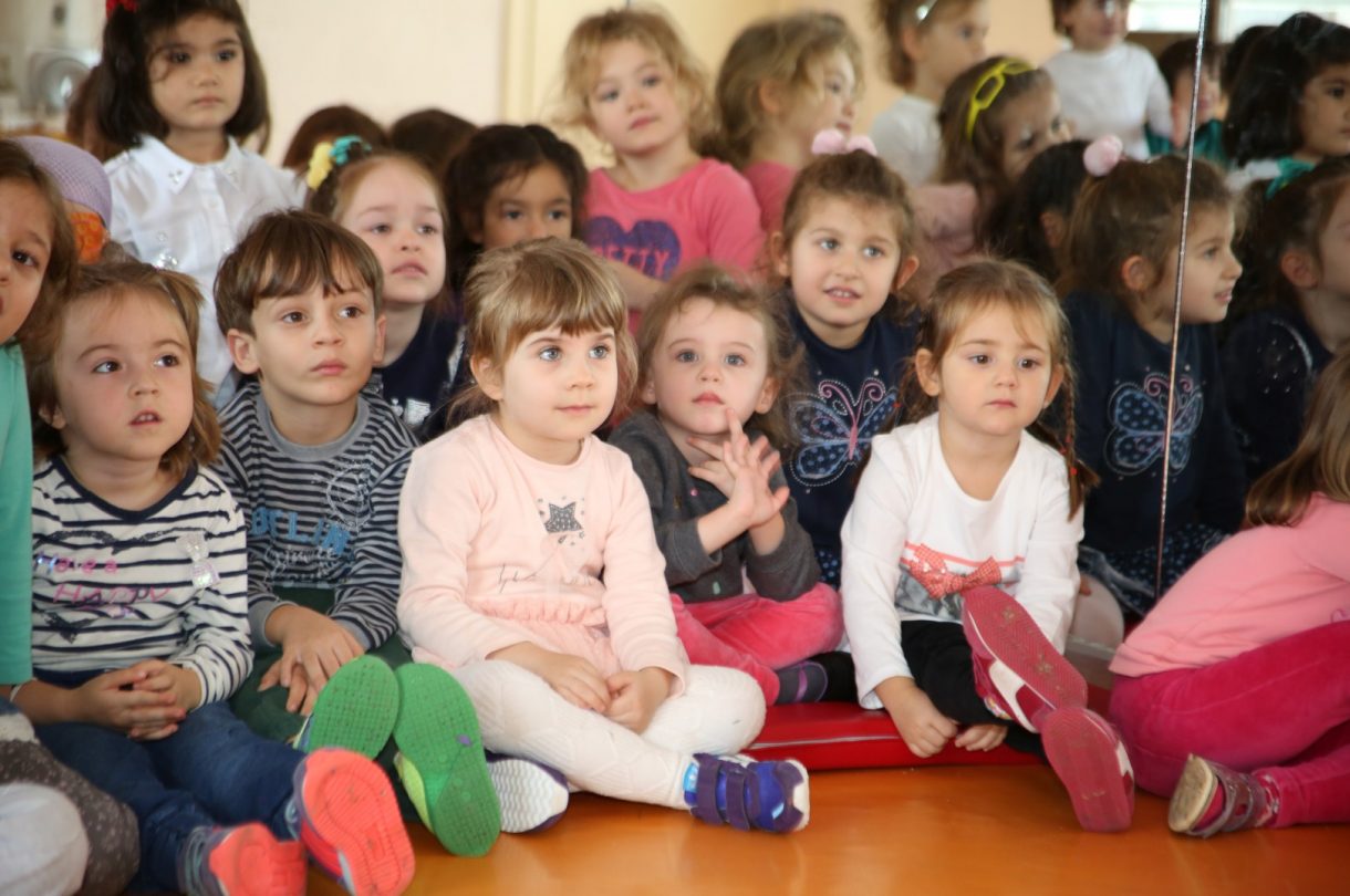 OKULUMUZDA TİYATRO