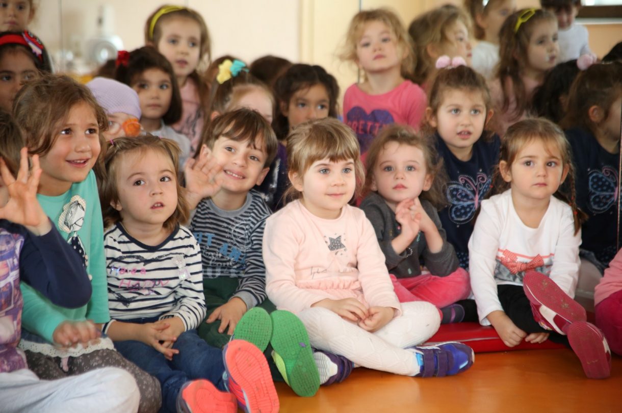 OKULUMUZDA TİYATRO