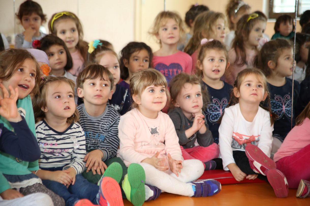 OKULUMUZDA TİYATRO