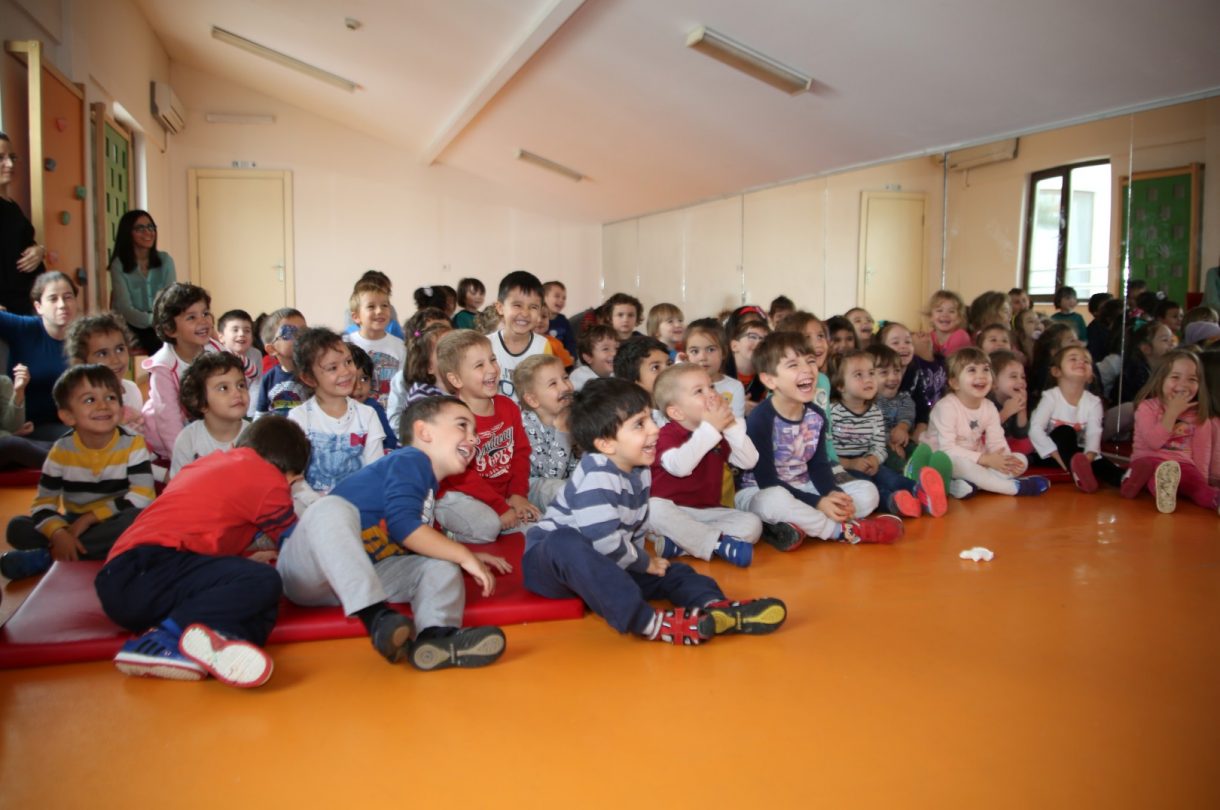 OKULUMUZDA TİYATRO