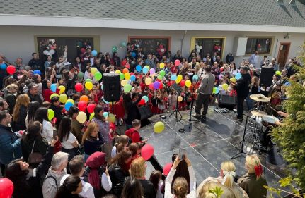 SANATLA DOLU 23 NİSAN ÇOCUK BAYRAMI